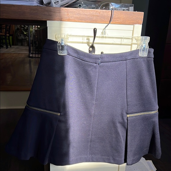 Michael Kors Blue Pleated Mini Skirt - Picture 2 of 4